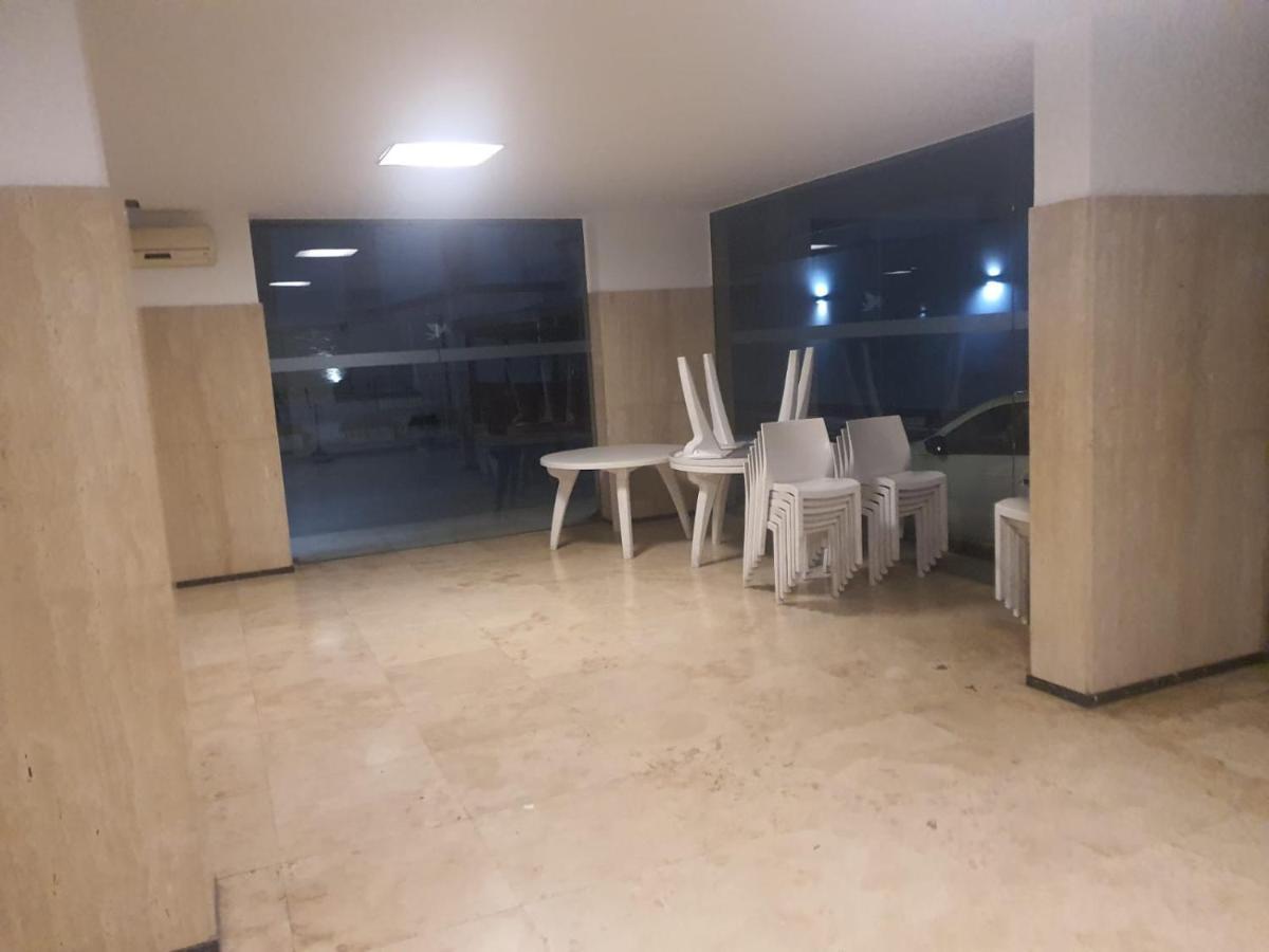 Pilar Centro Pileta Solarium Hospital Austral Cochera Seguridad 24 Hs *
