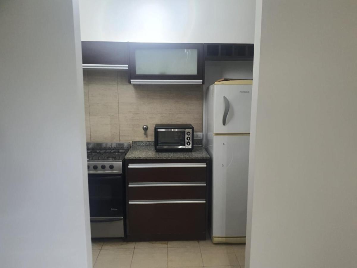 Apartamento Pilar Centro Pileta Solarium Hospital Austral Cochera Seguridad 24 Hs *